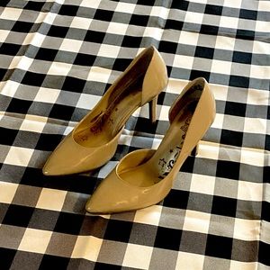 💖 Neverworn Nude Heels 💖